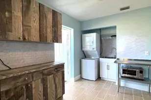 5753 SE Mercedes Ave, Stuart, FL 34997 - Photo 4