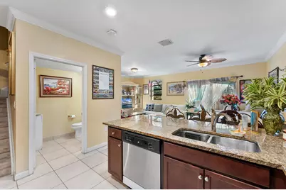 5438 NW 27th Street, Margate, FL 33063 - Photo 14