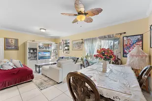 5438 NW 27th St, Margate, FL 33063 - Photo 6