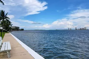 301 Lake Shore Dr, Lake Park, FL 33403 - Photo 44