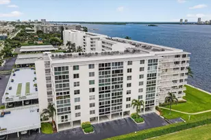 301 Lake Shore Dr, Lake Park, FL 33403 - Photo 6