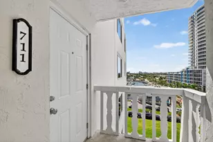 301 Lake Shore Dr, Lake Park, FL 33403 - Photo 8