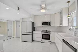 301 Lake Shore Dr, Lake Park, FL 33403 - Photo 22