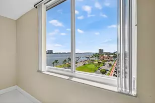301 Lake Shore Dr, Lake Park, FL 33403 - Photo 32