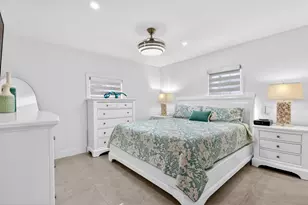 836 Ridgewood Dr, West Palm Beach, FL 33405 - Photo 12