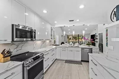 49 Eastgate Drive #B, Boynton Beach, FL 33436 - Photo 8