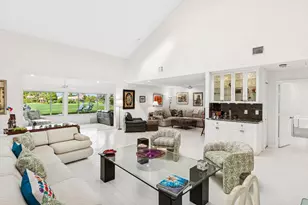 71 Windsor Cir, Boynton Beach, FL 33436 - Photo 8