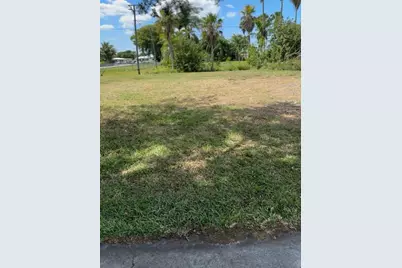 501 W Baines Terrace, Pahokee, FL 33476 - Photo 6