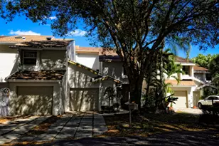 6595 Parkview Dr, Boca Raton, FL 33433 - Photo 1