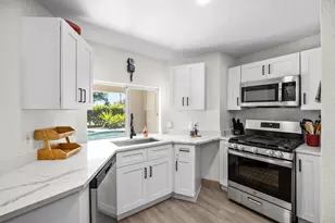 907 Antigua Ave, Fort Pierce, FL 34982 - Photo 14