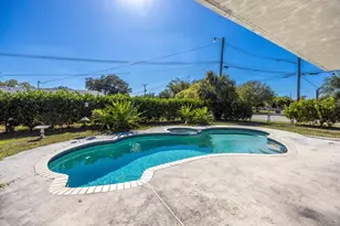 907 Antigua Ave, Fort Pierce, FL 34982 - Photo 26