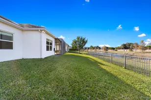 4777 Four Lakes Cir SW, Vero Beach, FL 32968 - Photo 38
