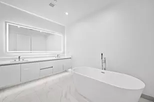 220 Lake Shore Dr, Lake Park, FL 33403 - Photo 14