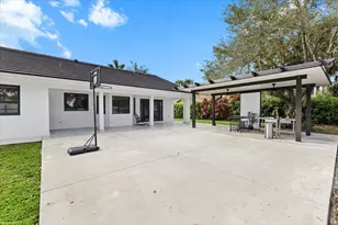 20221 NW 8th St, Pembroke Pines, FL 33029 - Photo 2