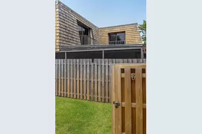 211 Woodland Road, Palm Springs, FL 33461 - Photo 10