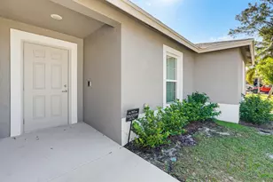 521 NW Colonial St, Port Saint Lucie, FL 34983 - Photo 2