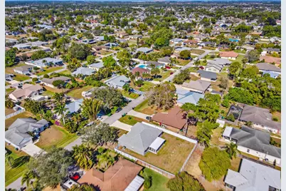 521 NW Colonial Street, Port Saint Lucie, FL 34983 - Photo 40