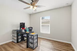 521 NW Colonial St, Port Saint Lucie, FL 34983 - Photo 22