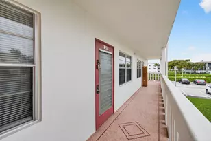 321 Fanshaw H, Boca Raton, FL 33434 - Photo 4