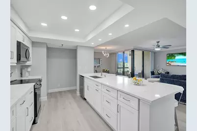 955 Egret Circle #405, Delray Beach, FL 33444 - Photo 6