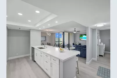 955 Egret Circle #405, Delray Beach, FL 33444 - Photo 4