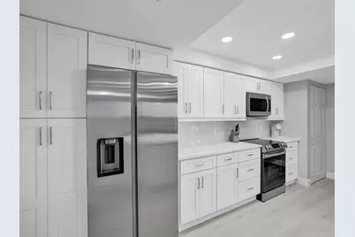 955 Egret Circle #405, Delray Beach, FL 33444 - Photo 2