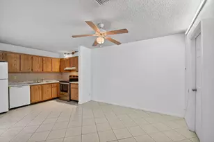 176 Woodland Rd, Lake Worth Beach, FL 33461 - Photo 10