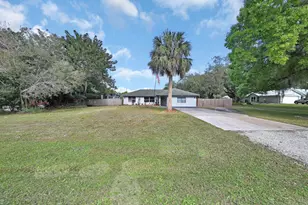 2404 Dade Rd, Fort Pierce, FL 34982 - Photo 4