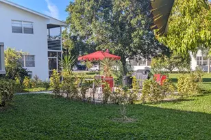 [Address not provided], West Palm Beach, FL 33417 - Photo 12