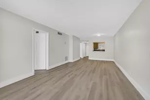 120 Sparrow Dr, Royal Palm Beach, FL 33411 - Photo 10