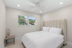 440 NE 38th St, Boca Raton, FL 33431 - Photo 12