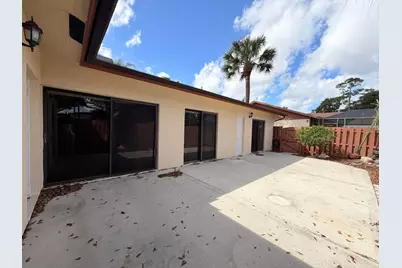 1040 Summit Place Circle #B, West Palm Beach, FL 33415 - Photo 6