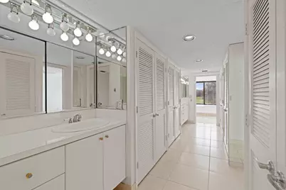 2435 Presidential Way #E, West Palm Beach, FL 33401 - Photo 20
