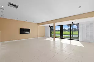 2435 Presidential Way, West Palm Beach, FL 33401 - Photo 12