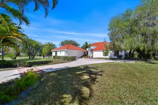 3000 Conifer Dr, Fort Pierce, FL 34951 - Photo 4