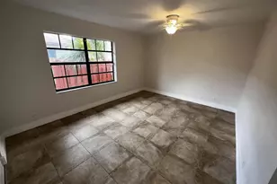 4326 Woodstock Dr, West Palm Beach, FL 33409 - Photo 12