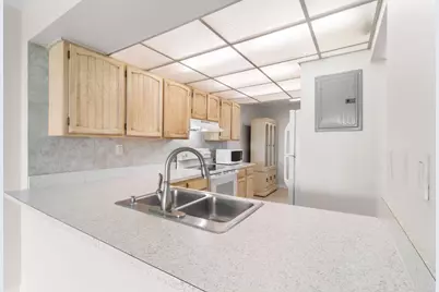 8 Royal Palm Way #602, Boca Raton, FL 33432 - Photo 6
