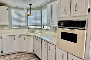 8203 Cinnamon Ln, Port Saint Lucie, FL 34952 - Photo 14