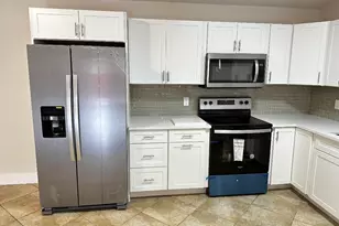 4326 Woodstock Dr, West Palm Beach, FL 33409 - Photo 10