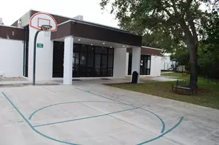 19232 NE 25th Ave, Miami, FL 33180 - Photo 46