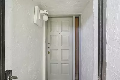 19232 NE 25th Avenue #221b, Miami, FL 33180 - Photo 4