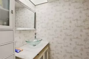 19232 NE 25th Ave, Miami, FL 33180 - Photo 30