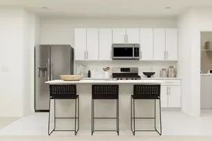 10801 NW Everbreeze Dr, Port Saint Lucie, FL 34984 - Photo 2