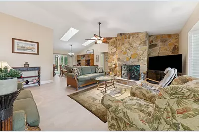 8816 SE May Terrace, Hobe Sound, FL 33455 - Photo 2