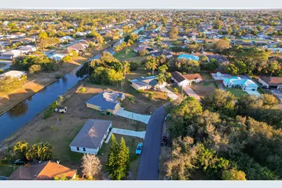 2091 SW Castinet Lane, Port Saint Lucie, FL 34953 - Photo 2