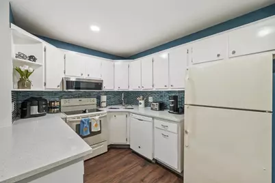 723 Sunny Pine Way #B2, Greenacres, FL 33415 - Photo 8