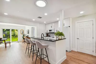 702 NE 10th Avenue, Boynton Beach, FL 33435 - Photo 10