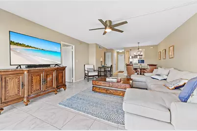 390 N Federal Highway #202, Deerfield Beach, FL 33441 - Photo 2