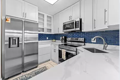 390 N Federal Highway #202, Deerfield Beach, FL 33441 - Photo 6