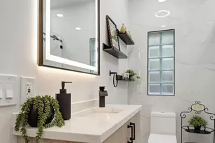 705 Colonial Rd, West Palm Beach, FL 33405 - Photo 16